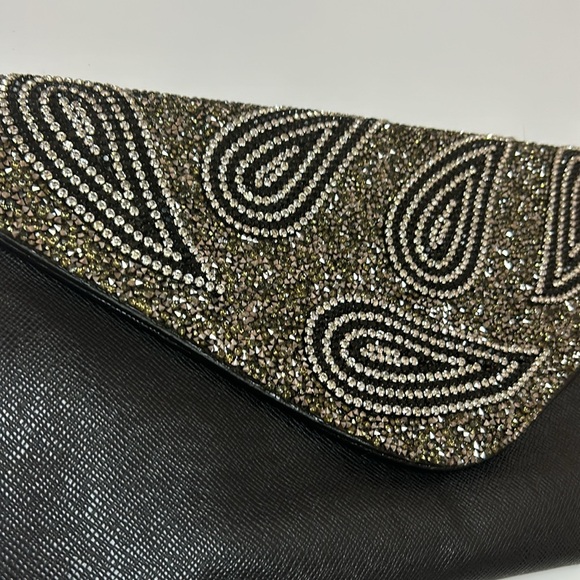 Black purse clutch white and gold stone paisley. Shoulder chain. Paisley. New - Picture 3 of 13